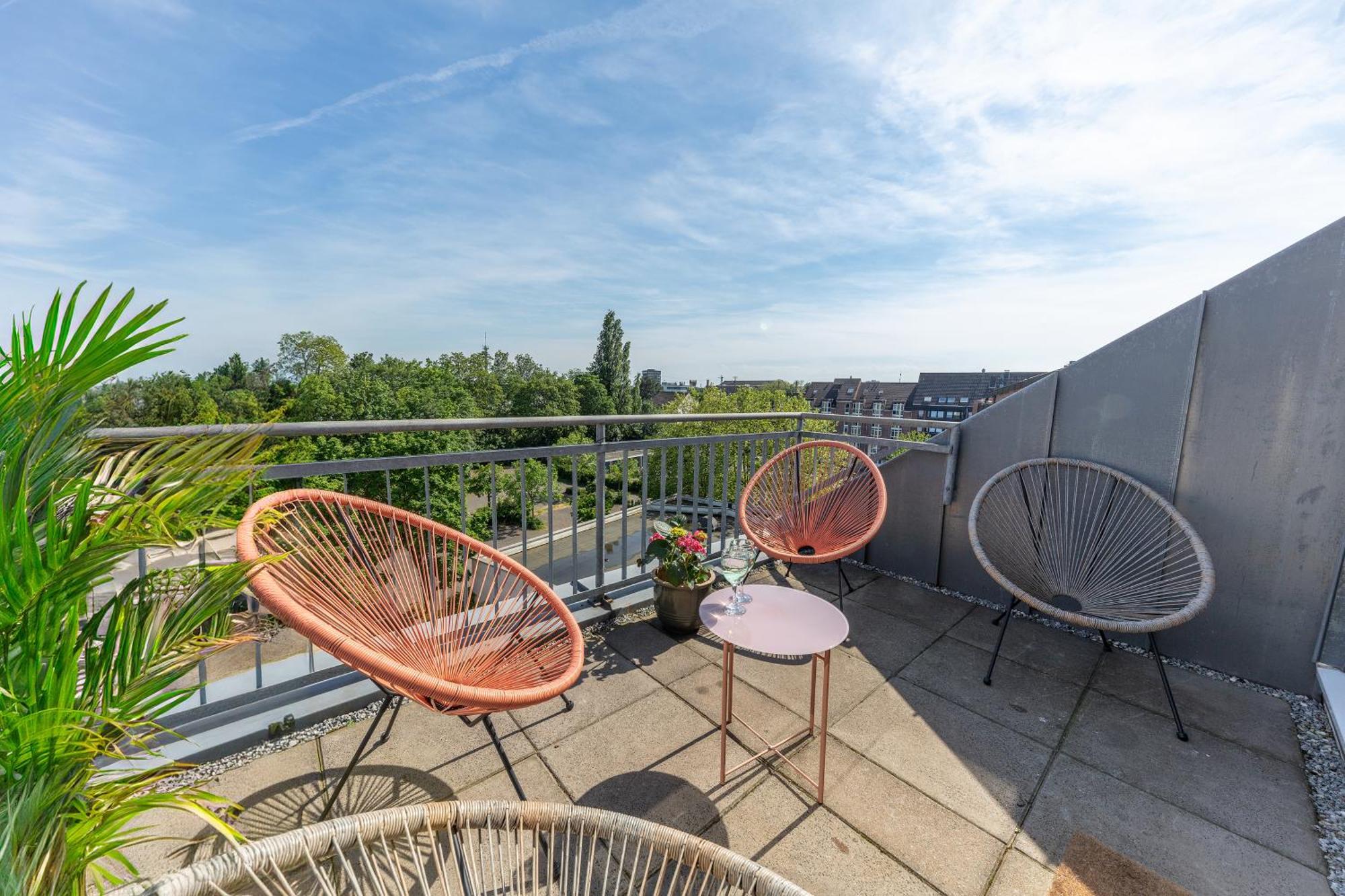 Mango Living I Stadtoase I Modern I 3 Schlafzimmer I 95 Qm I 9 Personen Apartment Monchengladbach Bilik gambar